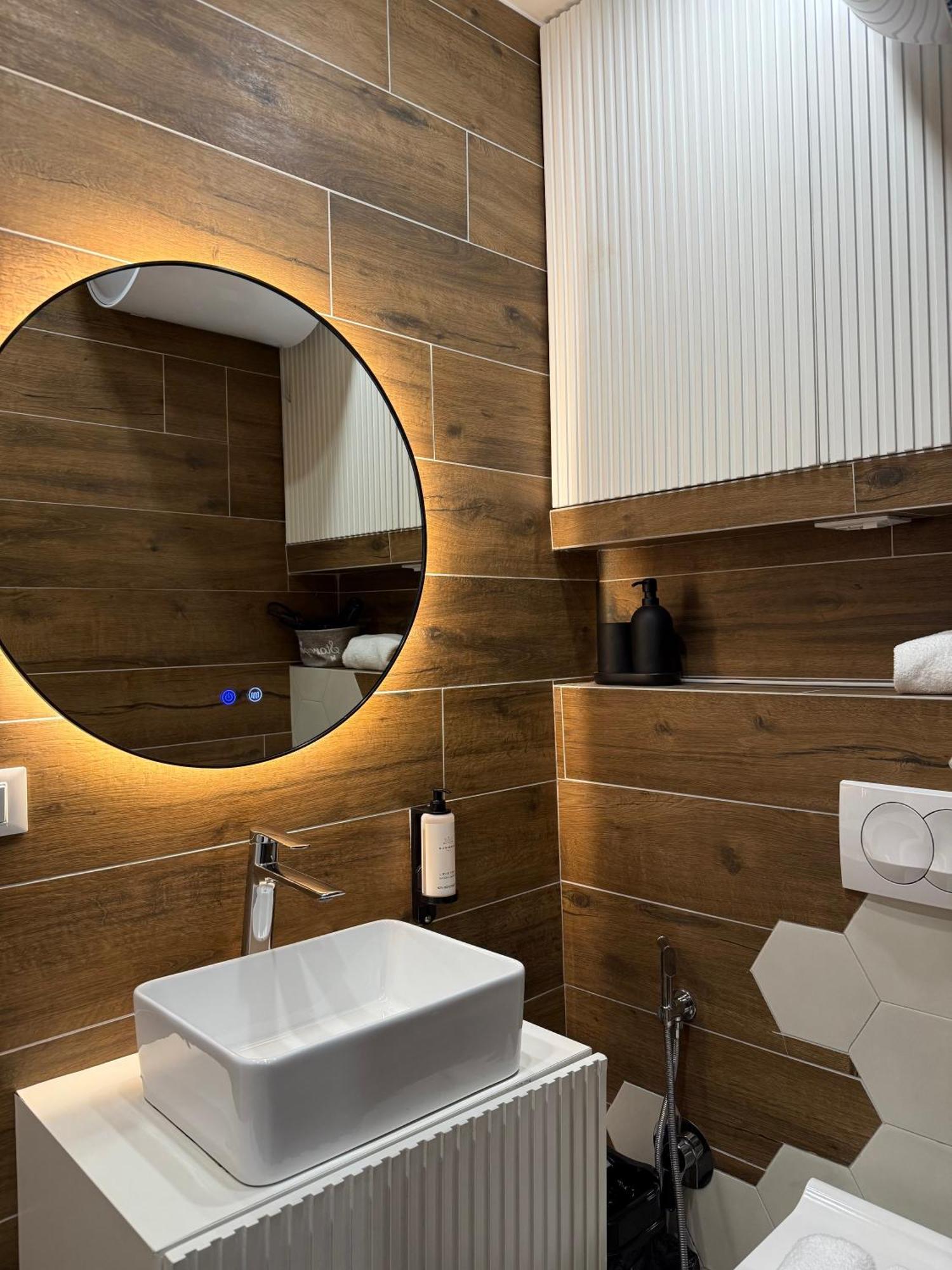 4Seasonsgea , Studio Apartment In Heart Of Tirana Exterior foto